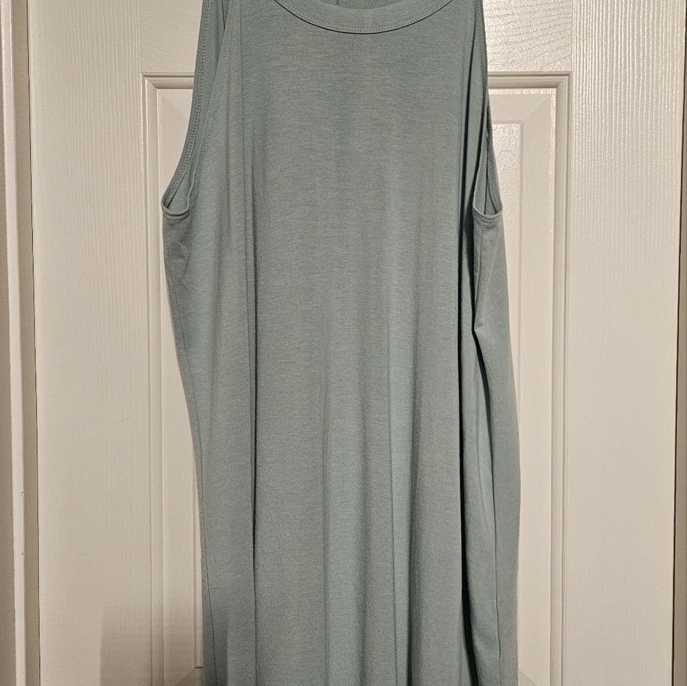 Flowy tunic tank